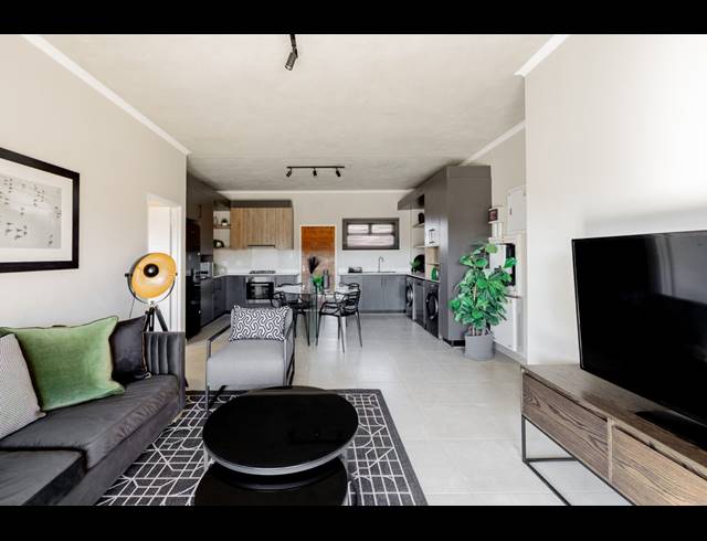 3 BEDROOM APARTMENT FOR SALE IN RIETVALLEIRAND